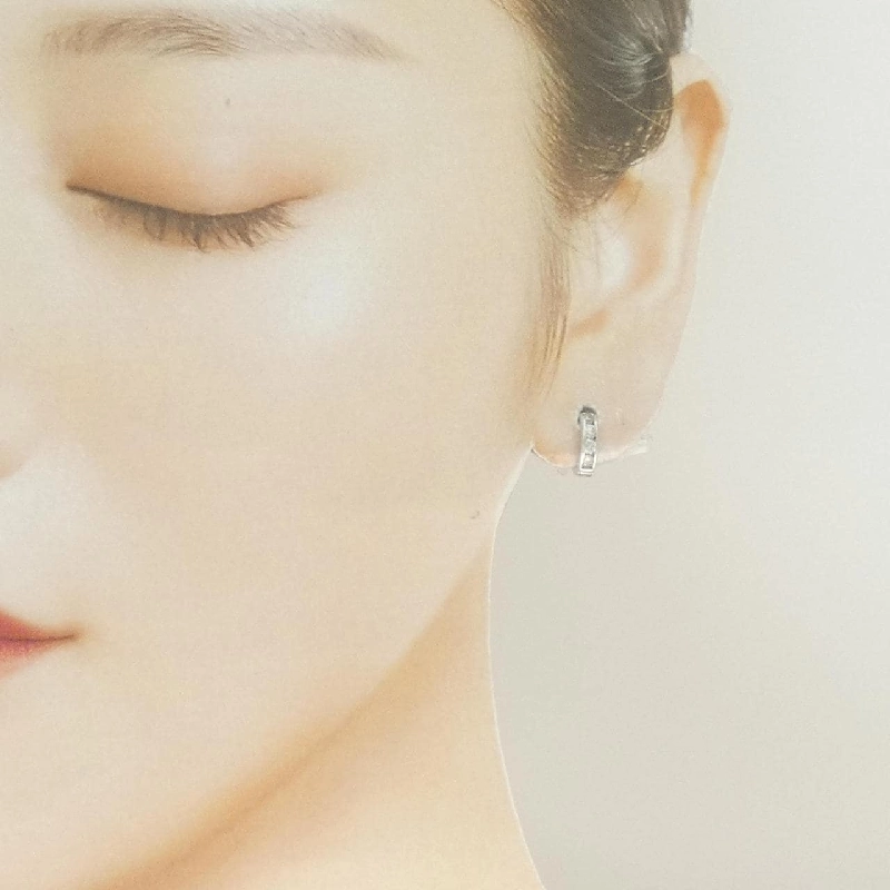 K18WG Bông tai kim cương 0.40CT - Hàng hiệu Chính hãng 862585