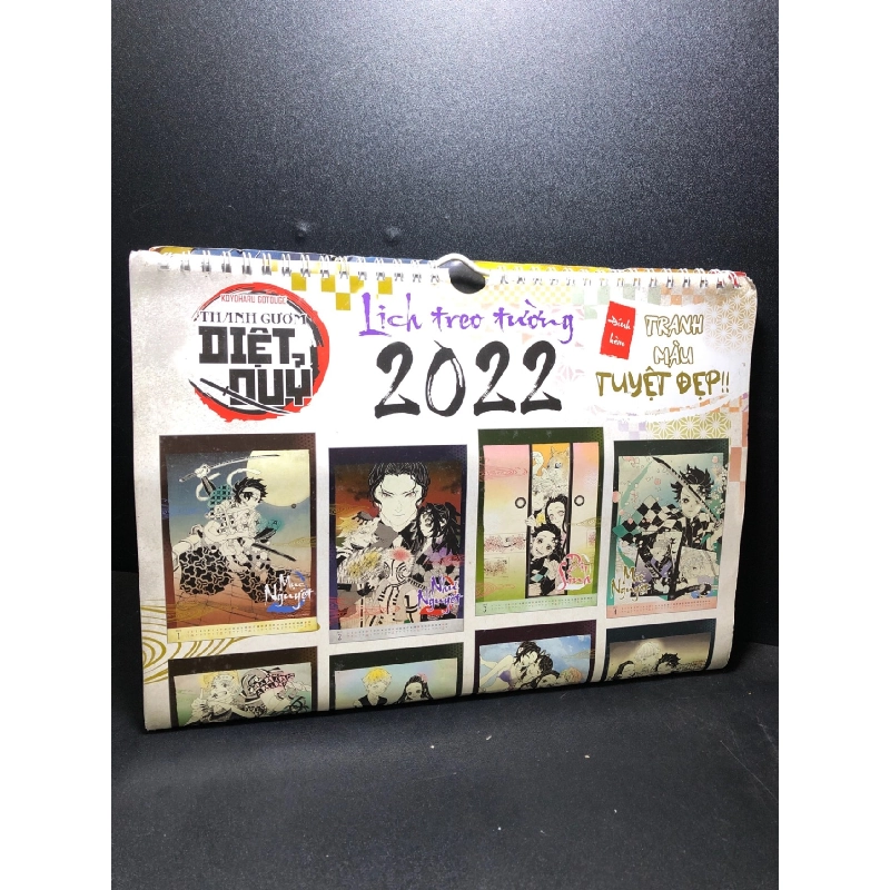 Lịch treo tường 2022 đính kèm tranh màu tuyệt đẹp mới 80% ( tranh màu ) bẩn nhẹ HCM2812 912591