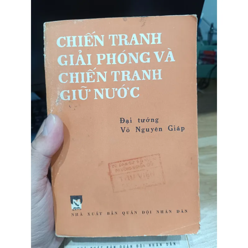 2 cuốn chiến tranh giải phóng dân tộc và chiến tranh giữ nước - đại tướng Võ Nguyên Giáp  790653