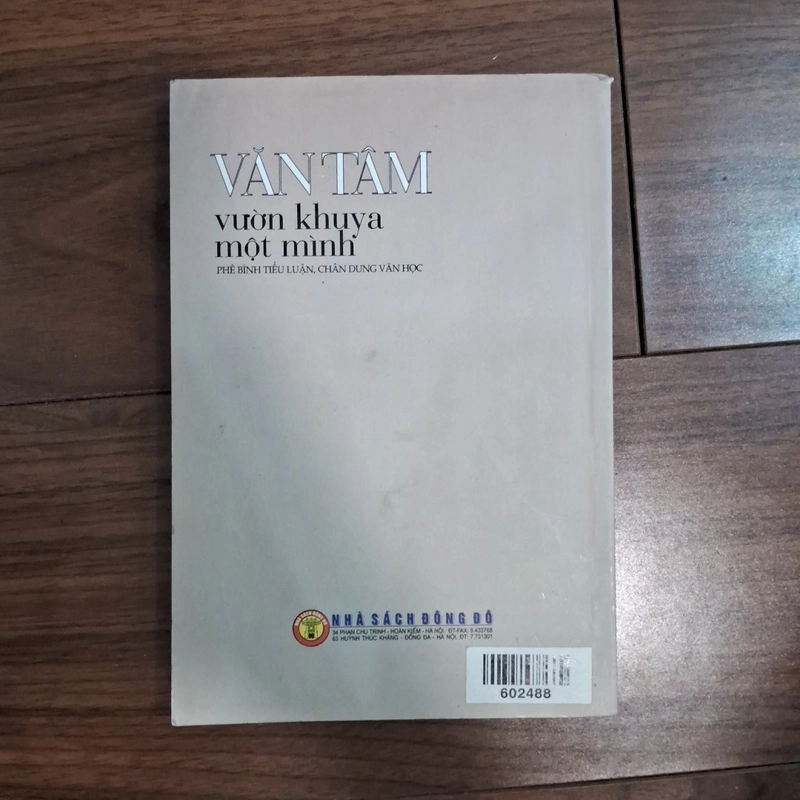 Vườn khuya một mình 506765