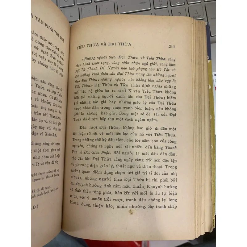 TINH HOA VÀ SỰ PHÁT TRIỂN CỦA ĐẠO PHẬT - EDWARD CONZE (CHÂN PHÁP DỊCH THUẬT) 935344