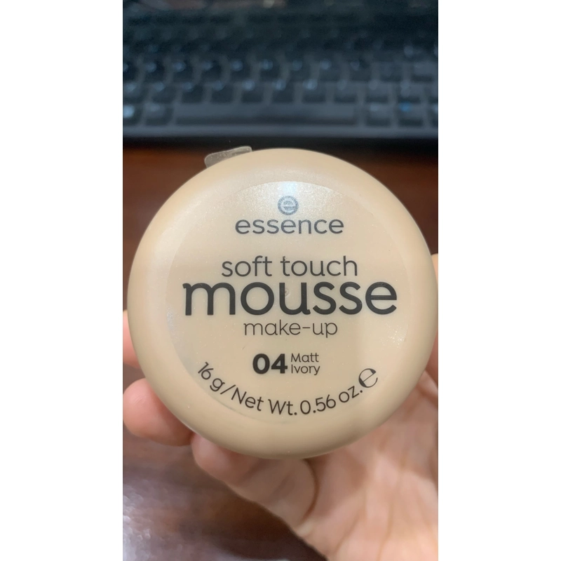 Phấn tươi Essence soft touch mousse màu số 04 Matt Ivory xách tay Đức 279551