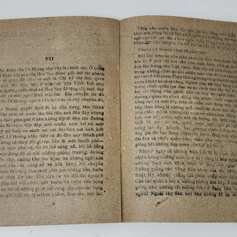 Truyện tình báo BÍ MẬT THÀNH PHỐ CẤM 788575