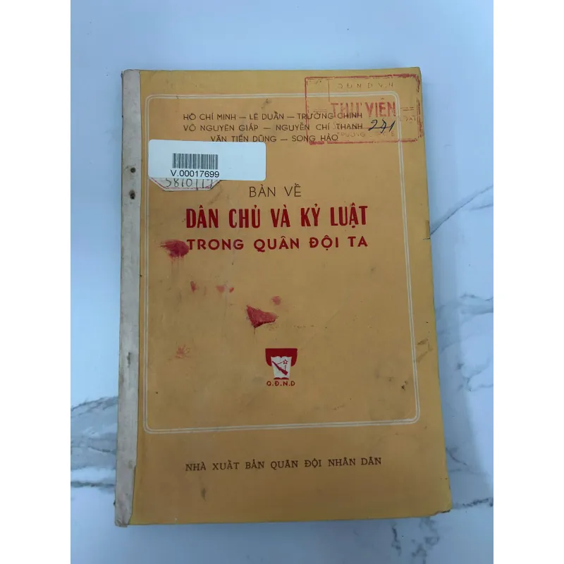 Bàn về dân chủ và kỷ luật trong quân đội ta – Nhiều tác giả 758300