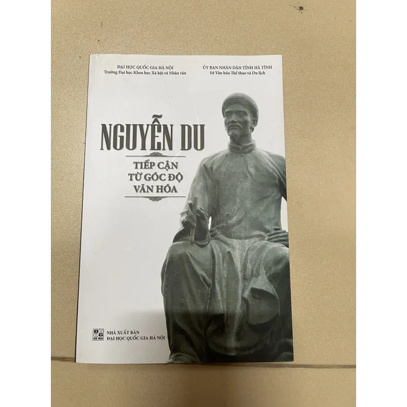 Nguyễn Du Tiếp cận từ góc độ văn hoá (t4) 975444