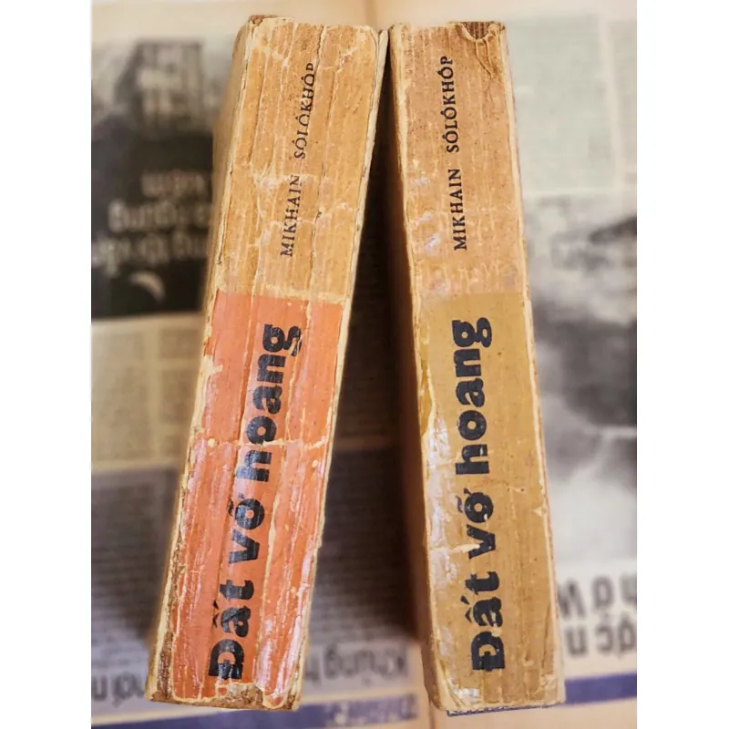 Trọn bộ ĐẤT VỠ HOANG 1976 (Văn Học Giải Phóng) - Mikhail A. Sholokhov (Nobel 1965)  758147