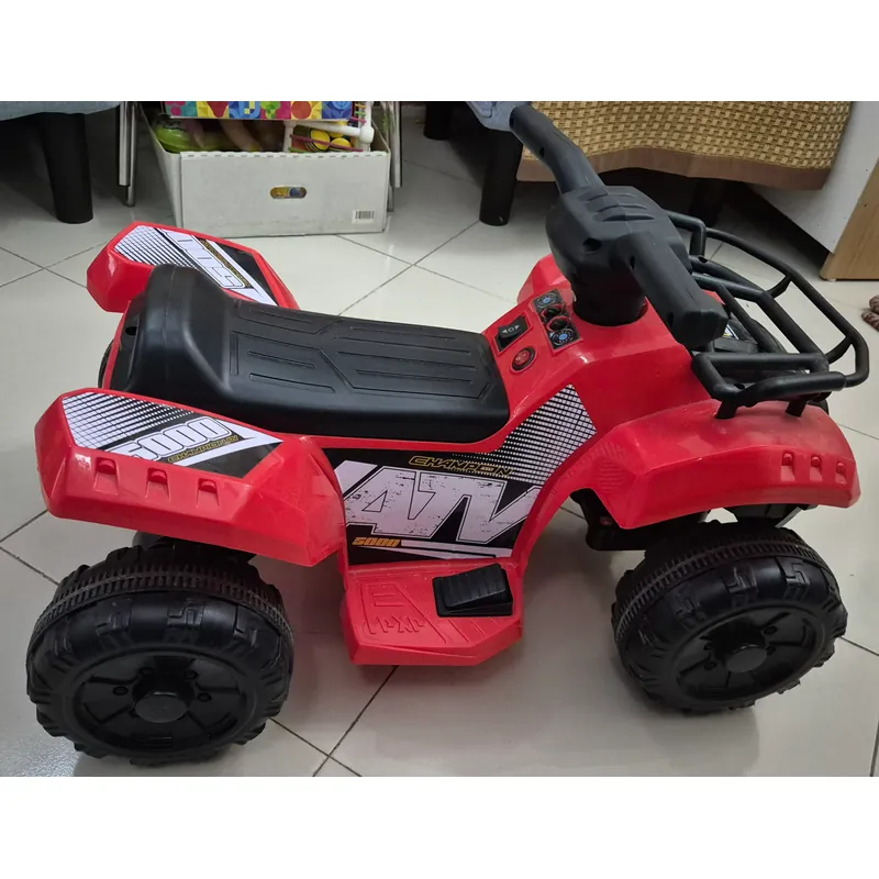 Xe ô tô chạy điện, có nhạc, phù hợp bé 1÷3 tuổi. 653804