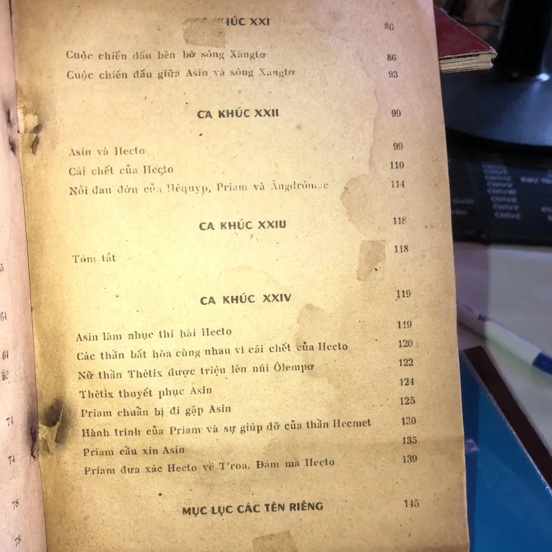 Iliat - Hômerơ 1020547