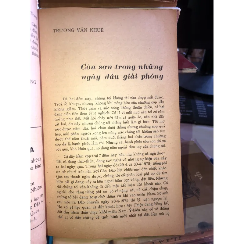 Đứng dậy 72 - 45 năm đấu tranh vì độc lập thống nhất 1020555