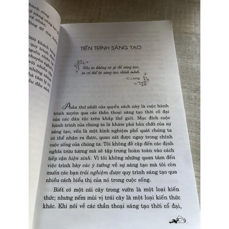 Hoa sen và Đầm lầy - quyền năng sáng tạo và đời sống hàng ngày 785887