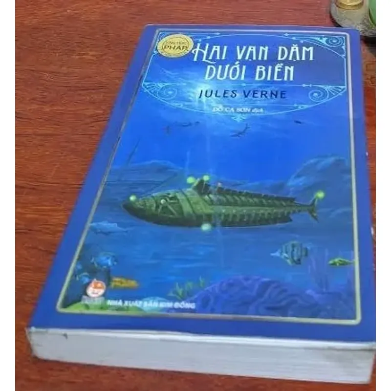 Hai vạn dặm dưới đáy biển 681190