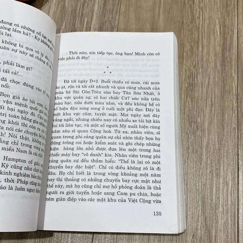 YÊU TINH, TIỂU THUYẾT PHẢN GIÁN, XB 2002 1021163