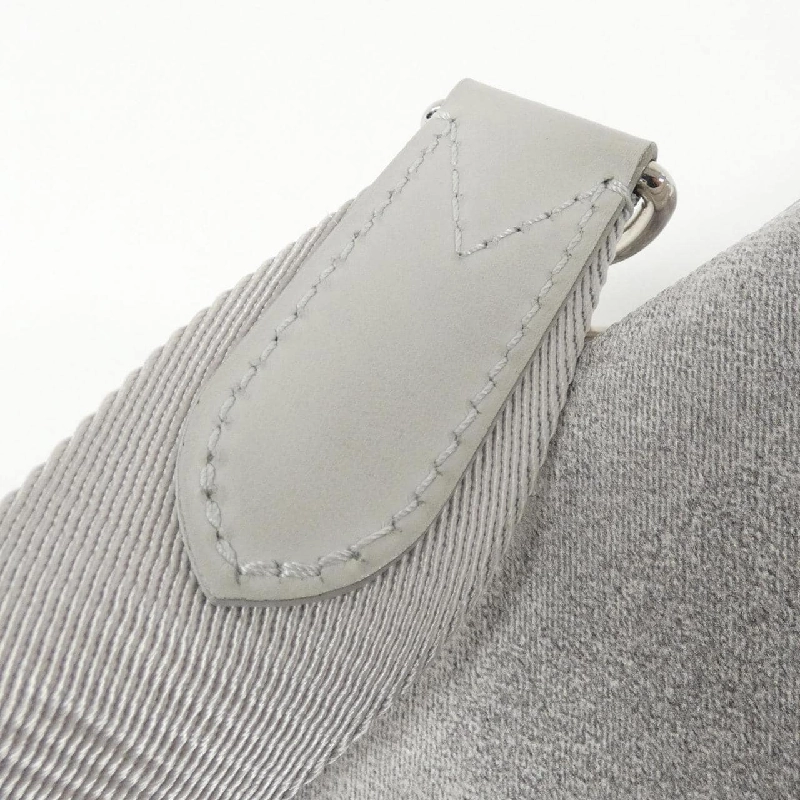 Túi đeo vai Louis Vuitton Damier Salt Trio Messenger N50068 613790