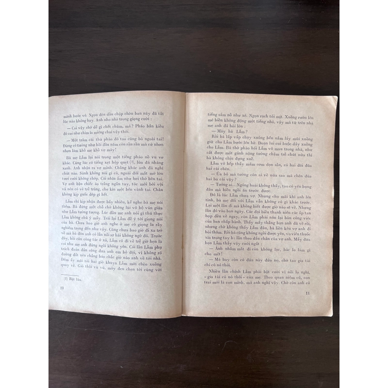 Đất trong làng (tiểu thuyết xb 1974) 551633