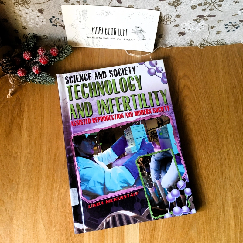 Sách tiếng anh Technology and Infertility: Assisted Reproduction and Modern Society, Used 476864