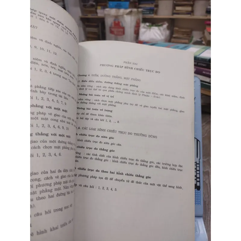 Sách: Hình học hoạ hình - TG: Nguyễn Đình Điện - Đỗ Mạnh Môn (KT) 740527
