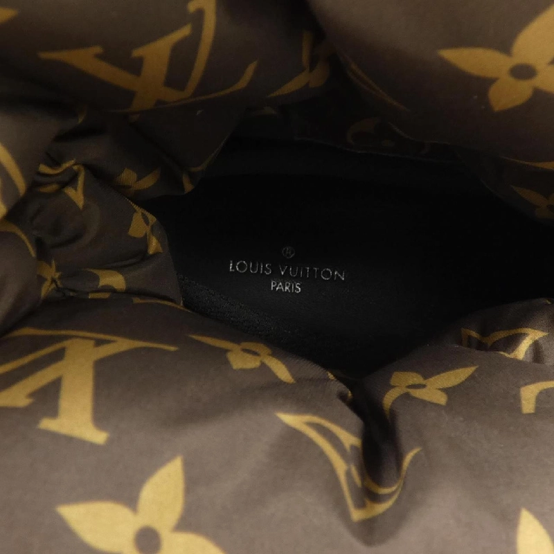 Giày boot LOUIS VUITTON họa tiết monogram 657002