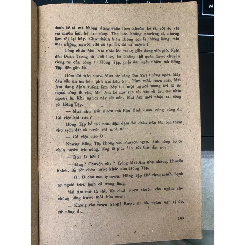 BIẾN ĐỘNG (TIỂU THUYẾT LỊCH SỬ) - THÁI VŨ 1000408