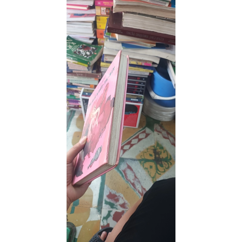 Ông Già Khốt- Ta- Bít- L.La- Ghin 546635