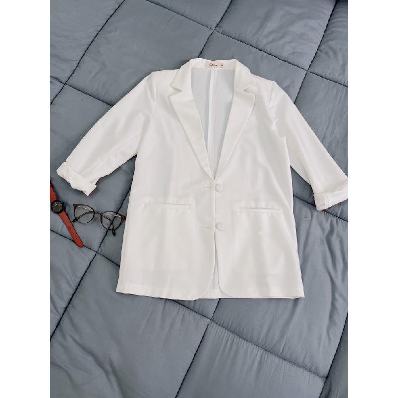 Blazer trắng KHÀN new 99% - vải và đường may đẹp 9428