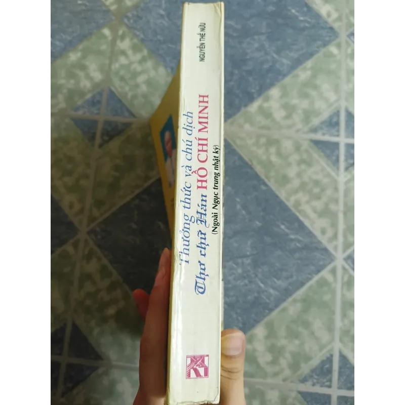 Thưởng thức và chú vịt thơ chữ Hán Hồ Chí Minh - Nguyễn Thế Nữu 689405