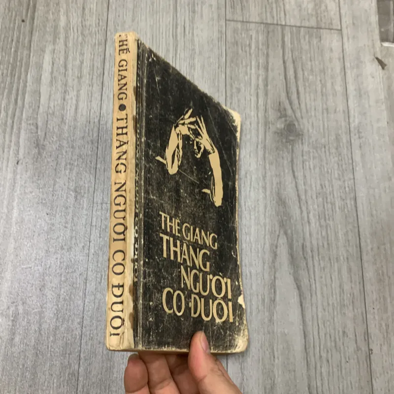 Thằng người có đuôi - thế giang. 10b1 1026212