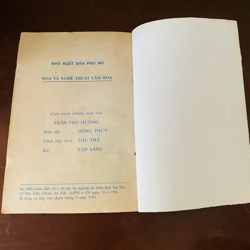 Hoa & nghệ thuật cắm hoa (1996) 974187