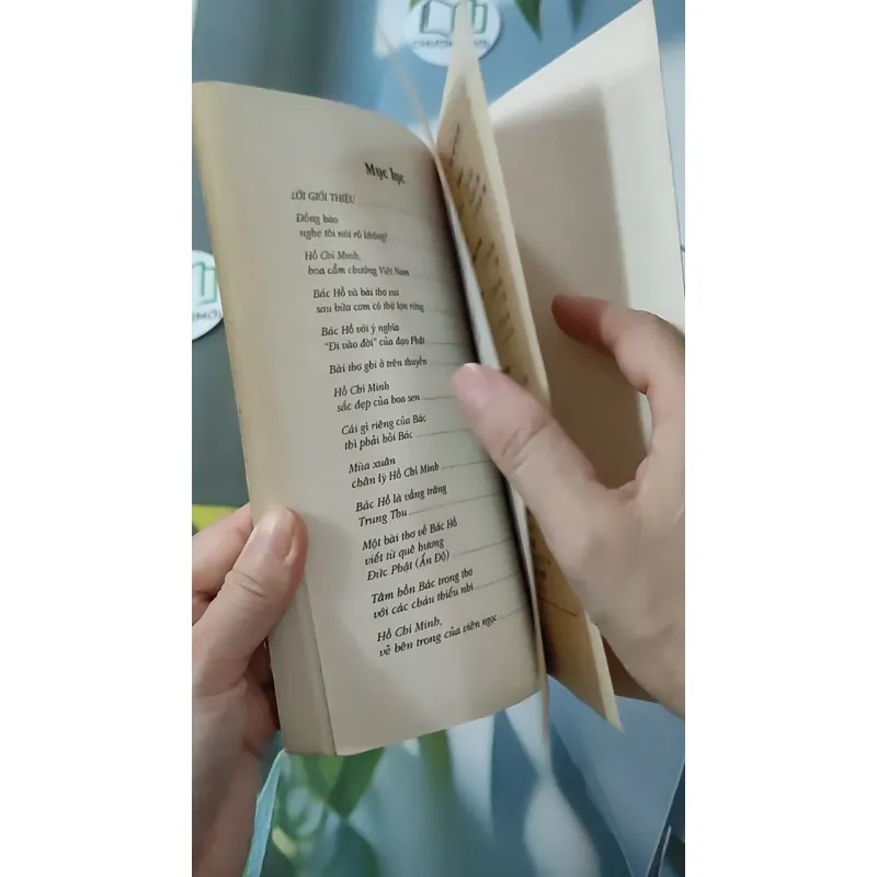 Hồ Chí Minh - vẻ bên trong của Viên Ngọc - Trúc Chi 928545