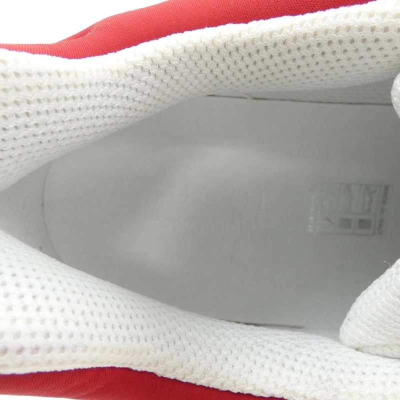 Giày thể thao GUCCI - Hàng hiệu Chính hãng 907307