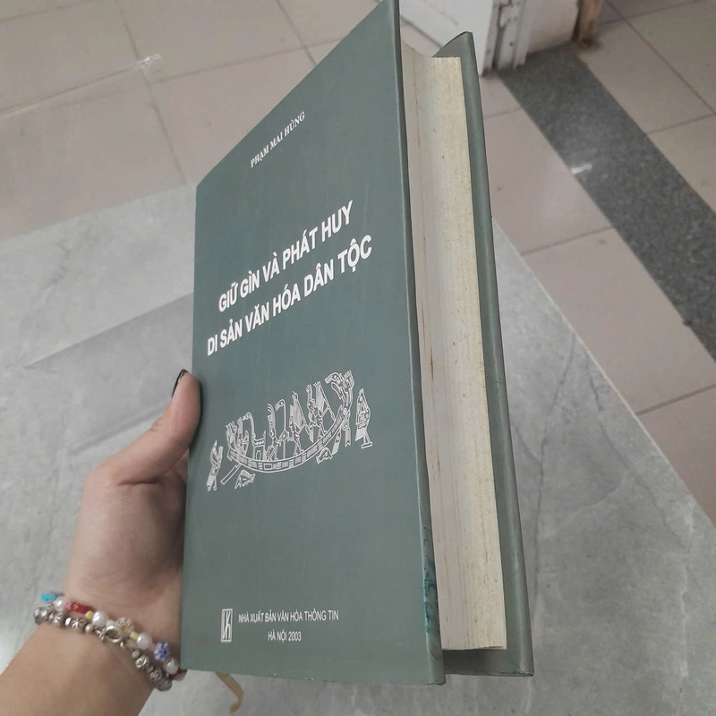GIỮ GÌN VÀ PHÁT HUY DI SẢN VĂN HÓA DÂN TỘC 542015