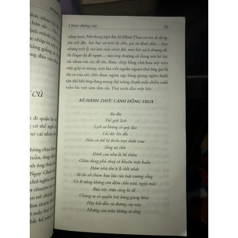 Chân dung cát - Inrasara 1022761