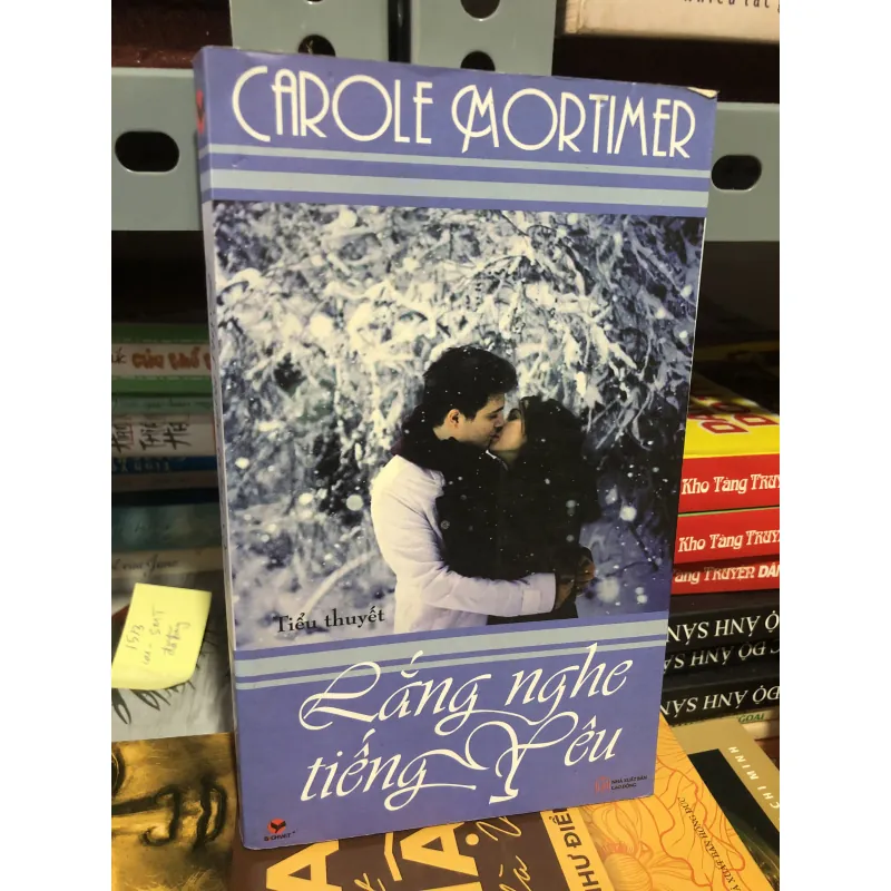 Tiểu thuyết Lắng nghe tiếng yêu 990602