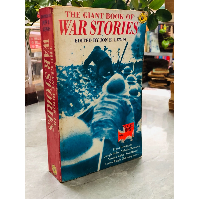 The Giant Book of War Stories 386380