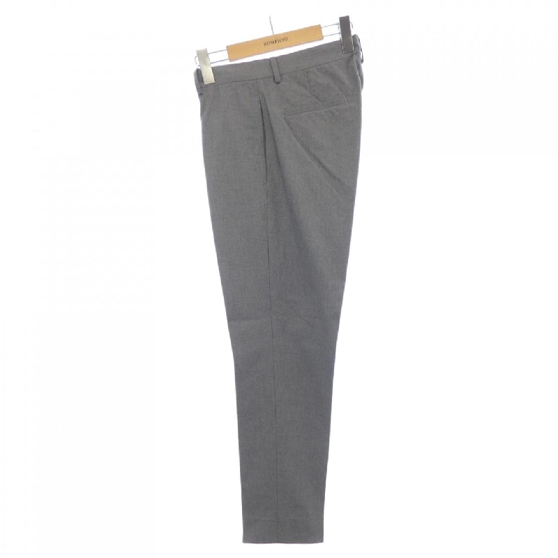 Moncler MONCLER 10912A72100 Quần - Hàng hiệu Chính hãng 890260