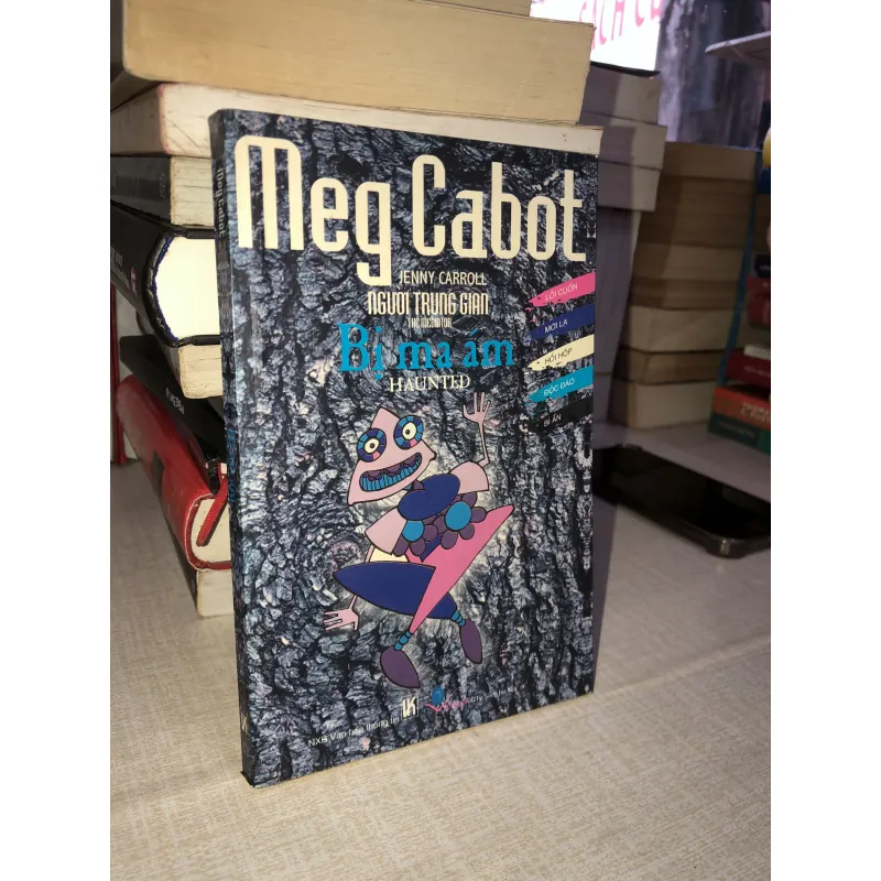 Người Trung Gian bị ma ám 993879