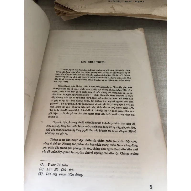 Truyện ký cách mạng miền Nam 1001043