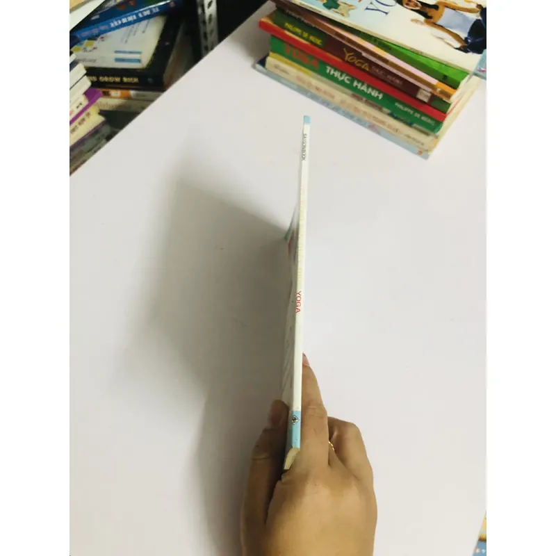 101 HƯỚNG DẪN THIẾT THỰC YOGA  605375