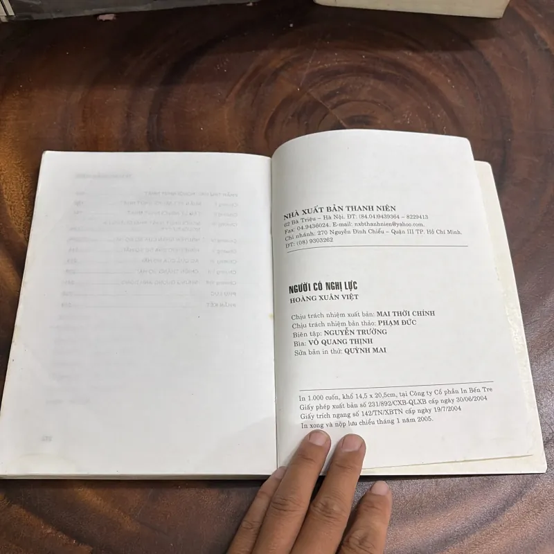 II Sách Kỹ Năng: Người Có Nghị Lực - Hoàng Xuân Việt - 2005 1039550