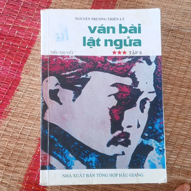 Ván Bài Lật Ngửa 1019267