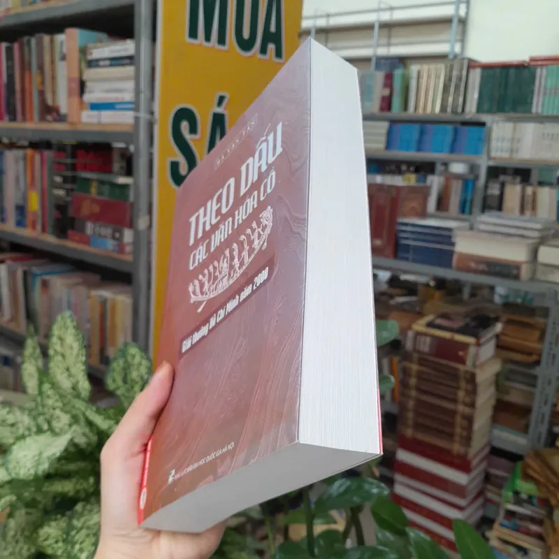 THEO DẤU CÁC VĂN HÓA CỔ - HÀ VĂN TẤN 1021825