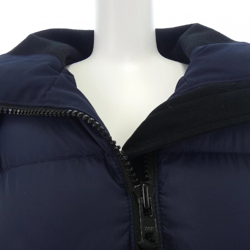 【Khuyến mãi】Áo khoác lông Canada Goose 641661