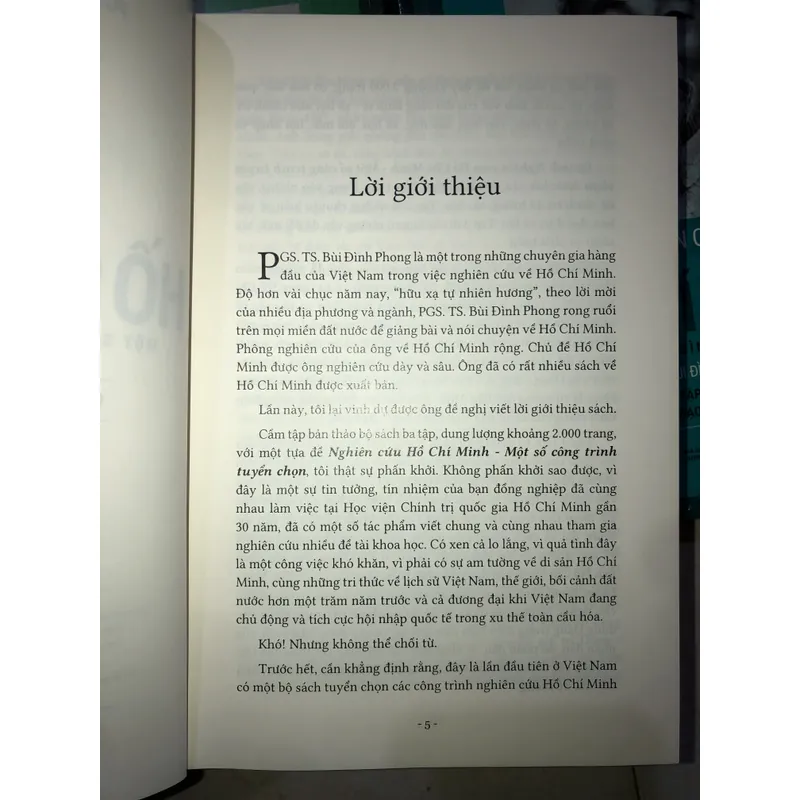 Nghiên cứu Hồ Chí Minh - Một số công trình tuyển chọn  720079