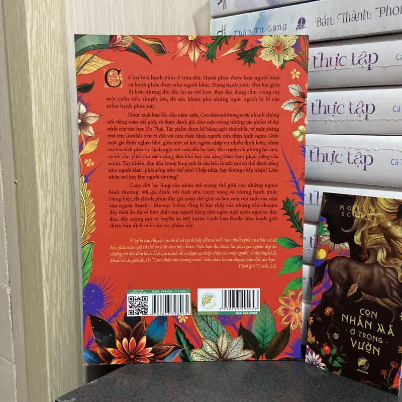 (Tiểu thuyết) - Con nhân mã trong vườn - Moacyr Scliar 990665