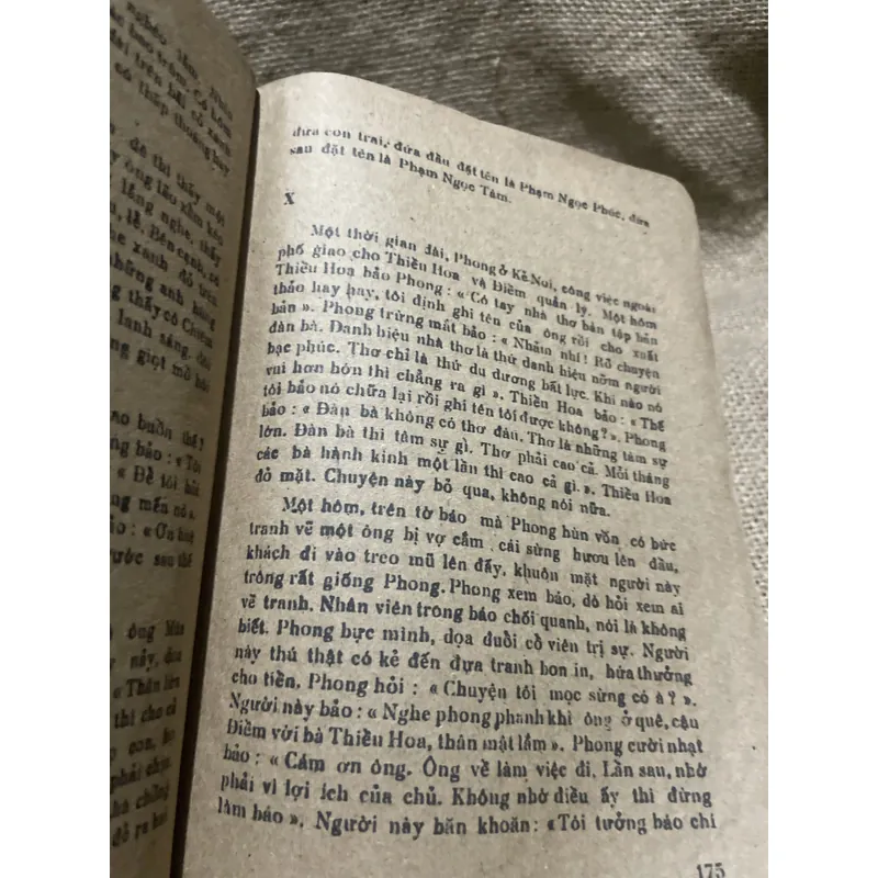 Tướng về hưu - Nguyễn Huy Thiệp - bản in đầu  712460