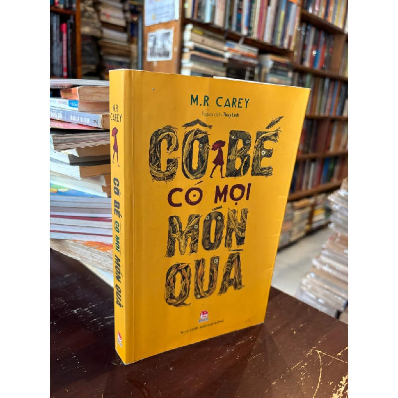 Cô bé có mọi món quà - M.R. Carey 376396