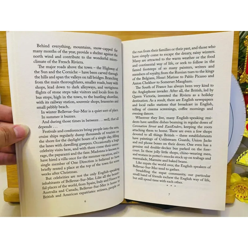 [Sách tiếng Anh 2hand] Like new 90% - 🇫🇷 Nice Work (If You Can Get It) – Celia Imrie 🥖 960714