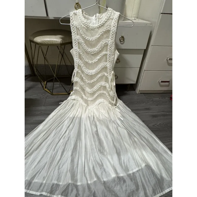 Váy đầm mẫu như hình 1000423