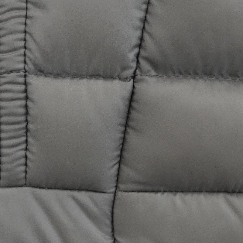 Áo khoác lông vũ MONCLER 640051