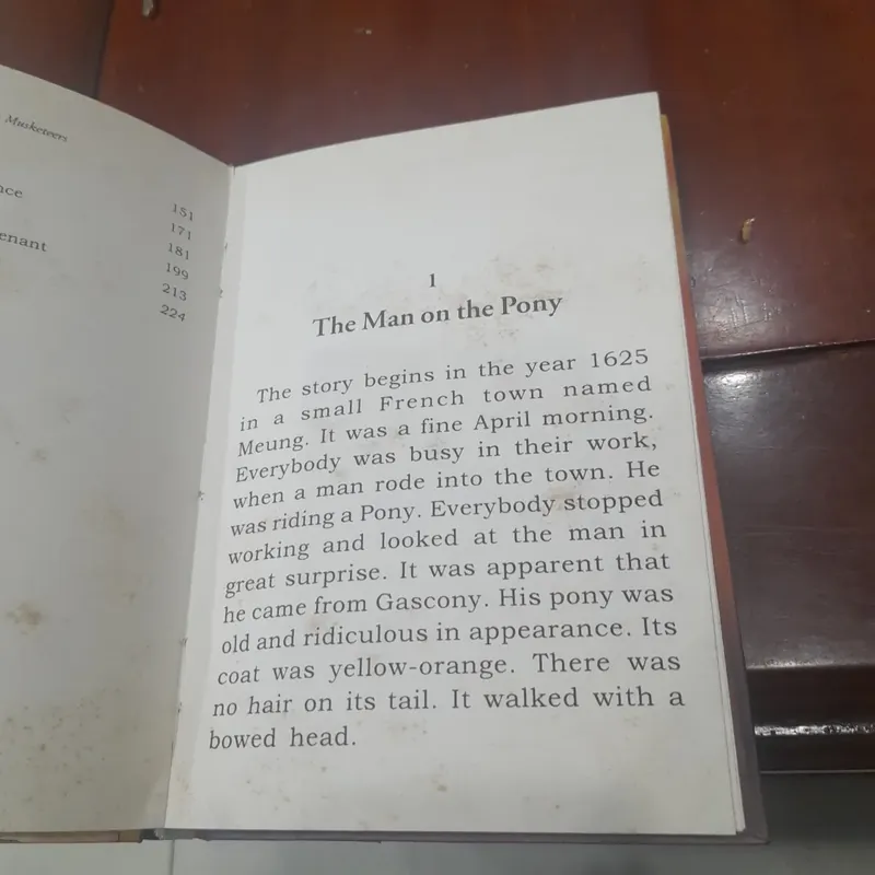 Illustrated Classics Series - THE THREE MUSKETEERS 733963