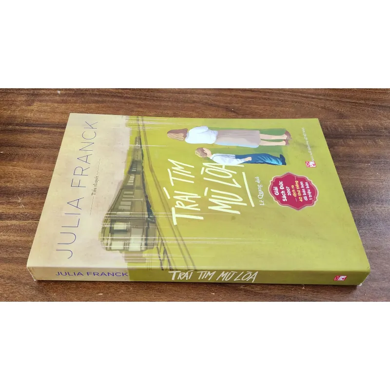 Tiểu thuyết TRÁI TIM MÙ LÒA - Julia Franck 719197